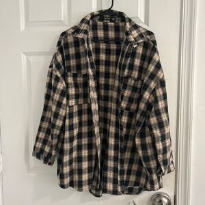 Super cute oversized green flannel